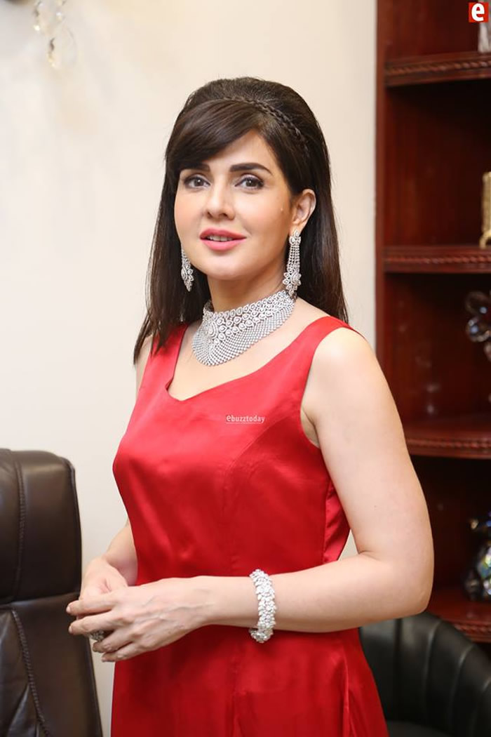 Mahnoor Baloch Latest Pictures Leave Fans In Frenzy